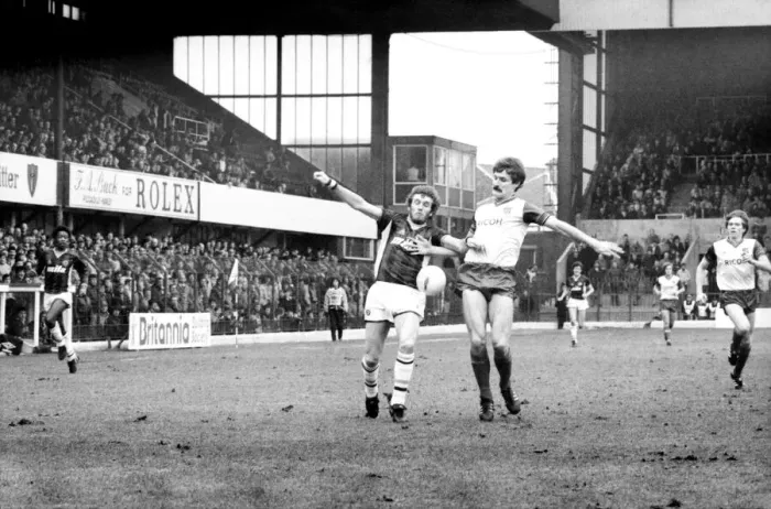 Framed Print : Stoke v. Aston Villa. March 1984 MF14-21-064 The final score was a one nil Framed Print : Stoke v. Aston Villa. March 1984 MF14-21-064 The final score was a one nil