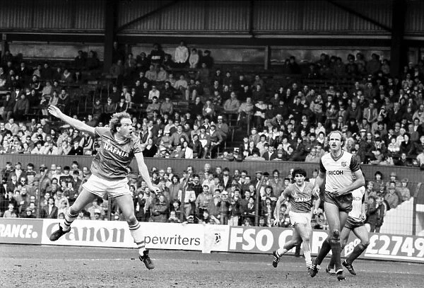 Stoke v. Everton. April 1985 MF21-51a-020 The final score was a two nil victory to
