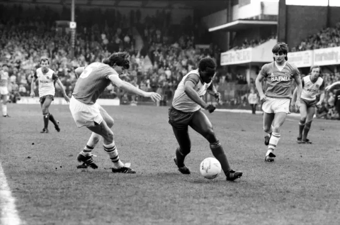 Framed Print : Stoke v. Everton. April 1985 MF21-51a-044 The final score was a two nil victory to Framed Print : Stoke v. Everton. April 1985 MF21-51a-044 The final score was a two nil victory to