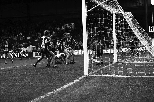 Stoke. v. Southampton. October 1984 MF18-03-072 The final score was a three one