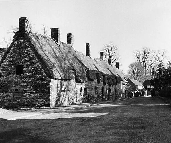 Stone cottages at Barton Seagrave near Kettering, Northamptonshire which were built in