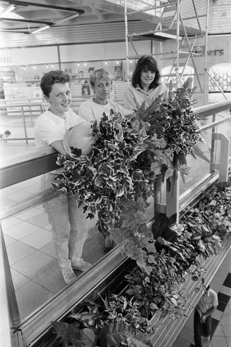 Framed Print : Strand Shopping Centre, Bootle, Merseyside, 20th June 1989 Framed Print : Strand Shopping Centre, Bootle, Merseyside, 20th June 1989