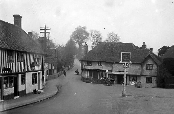 Street scene at Ightam Village in Kent showing the local pub, 1926 Alf 19
