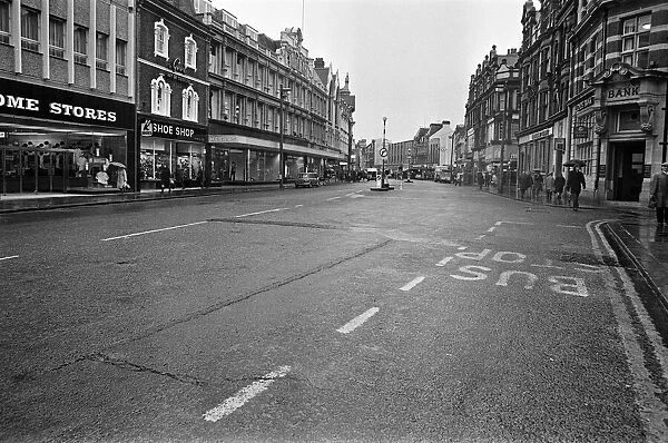 Street scenes, Broad Street and Friar Street, Reading, Berkshire. November 1970