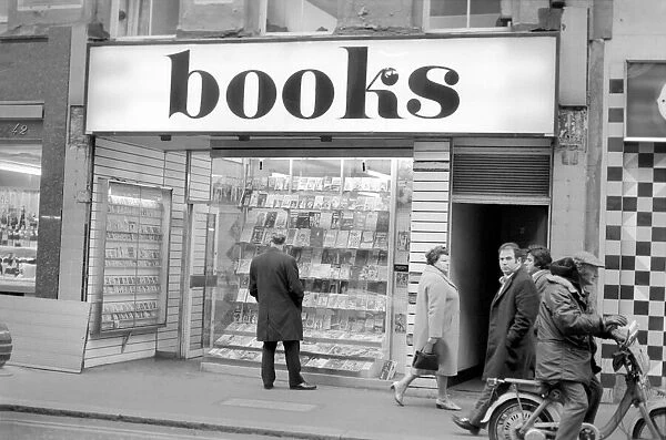 Strip clubs and book shops in Soho. December 1970 70-11636-001