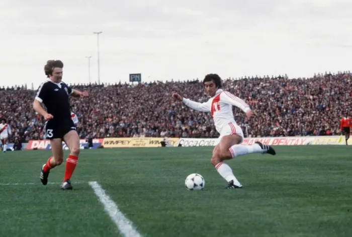 Framed Print : Stuart Kennedy Scotland (Left) football World Cup 1978 Scotland 1 Peru 3 Framed Print : Stuart Kennedy Scotland (Left) football World Cup 1978 Scotland 1 Peru 3