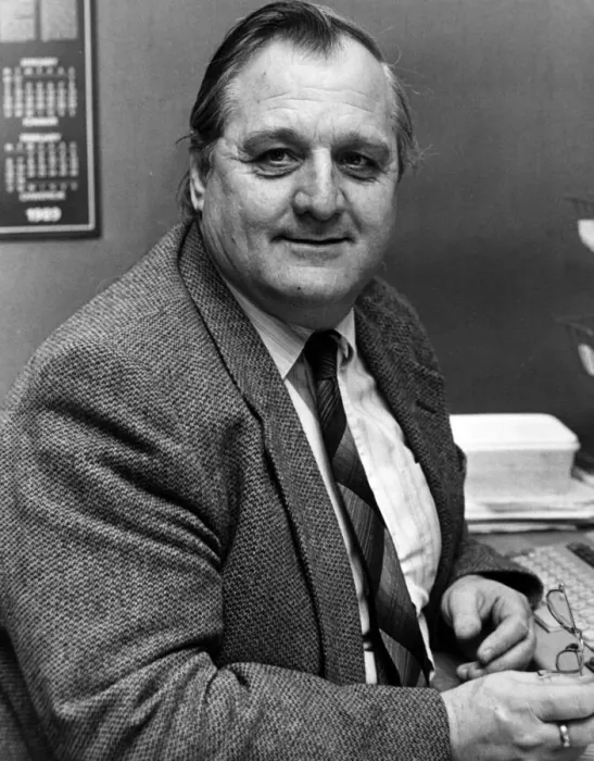 Framed Print : Stuart Minton, Editor, South Wales Echo Newspaper, 9th February 1989 Framed Print : Stuart Minton, Editor, South Wales Echo Newspaper, 9th February 1989