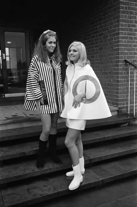 Framed Print : Students at the Art School, Birmingham, wearing designs by some of the students