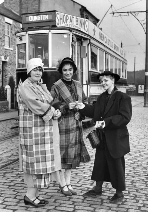 Framed Print : Students dressed for the 1920s at Beamish Museum. Left to right Framed Print : Students dressed for the 1920s at Beamish Museum. Left to right