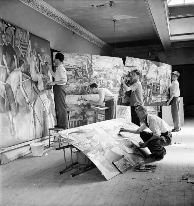 Framed Print : Students at the Sutton School of Art put the finishing touches to a mural Framed Print : Students at the Sutton School of Art put the finishing touches to a mural