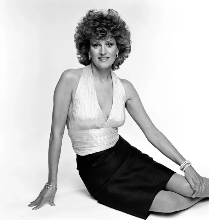 Framed Print : Studio shot of Barbara Dickson 9th September 1981