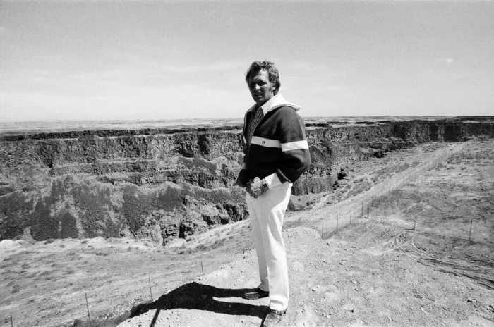 Framed Print : Stuntman Evel Knievel prepares to jump Snake River Canyon