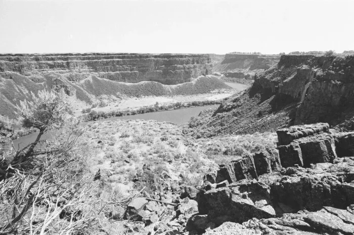 Framed Print : Stuntman Evel Knievel prepares to jump Snake River Canyon Framed Print : Stuntman Evel Knievel prepares to jump Snake River Canyon