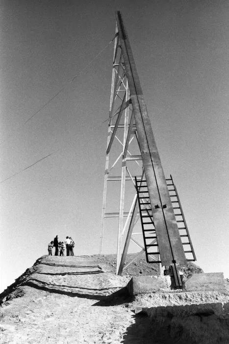 Framed Print : Stuntman Evel Knievel prepares to jump Snake River Canyon