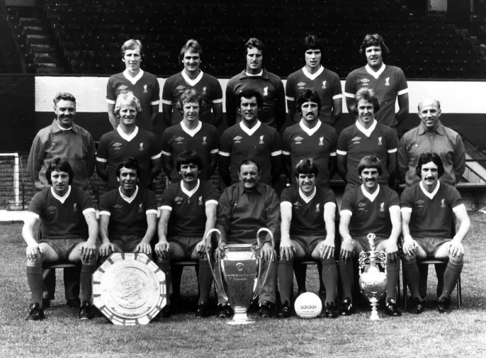 Framed Print : The successfull Liverpool football team of 1977 pose for a group photograph with manager