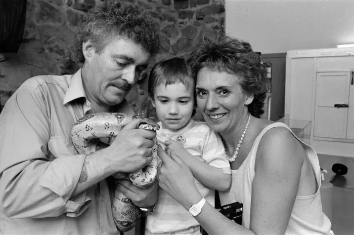 Framed Print : Sue Johnston, and her son at Chester Zoo. Brookside