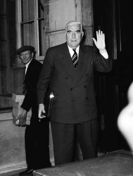 Suez Crisis 1956 The Australian Prime Minister, Mr Menzies