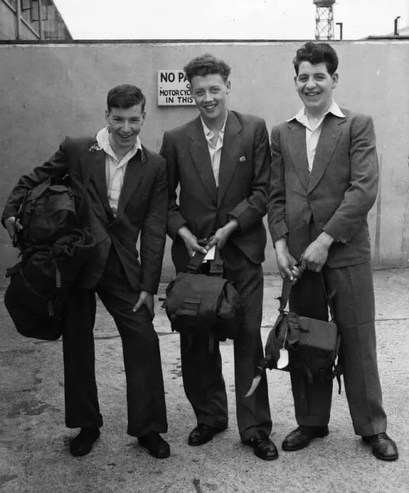 Framed Print : Suez Crisis 1956 British servicemen at London Airport preparing to leave for Egypt Framed Print : Suez Crisis 1956 British servicemen at London Airport preparing to leave for Egypt