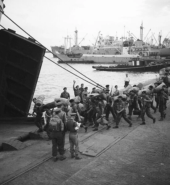 Suez Crisis 1956 The first British troops to leave Port Said under the withdrawal