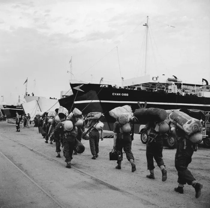 Framed Print : Suez Crisis 1956 The first British troops to leave Port Said under the withdrawal Framed Print : Suez Crisis 1956 The first British troops to leave Port Said under the withdrawal