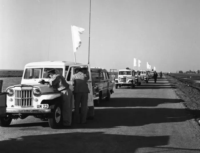 Framed Print : Suez Crisis 1956 Under a flag of truce UNO vehicles prepare to drive through Framed Print : Suez Crisis 1956 Under a flag of truce UNO vehicles prepare to drive through
