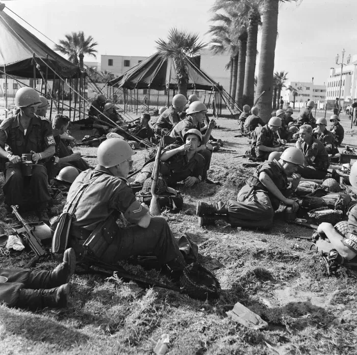 Framed Print : Suez Crisis 1956 Norwegian United Nations troops arrive in Port Said Framed Print : Suez Crisis 1956 Norwegian United Nations troops arrive in Port Said