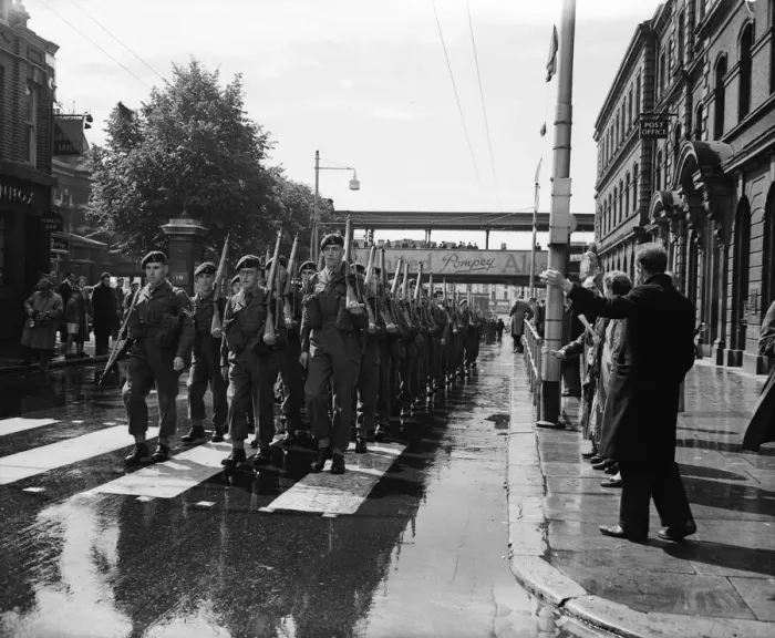 Framed Print : Suez Crisis 1956 People in the streets cheer and wave as troops march form