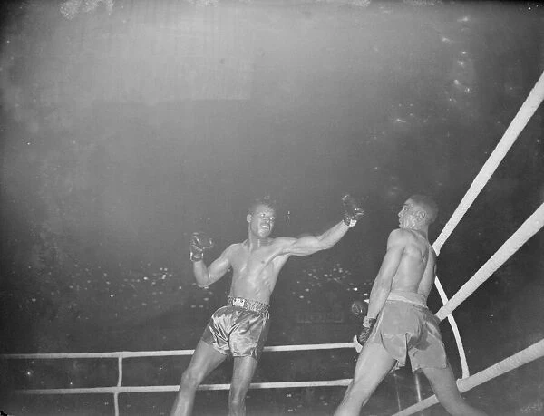 Sugar Ray Robinson v Randy Turpin, Boxing, World Middleweight Title Fight at Earls Court