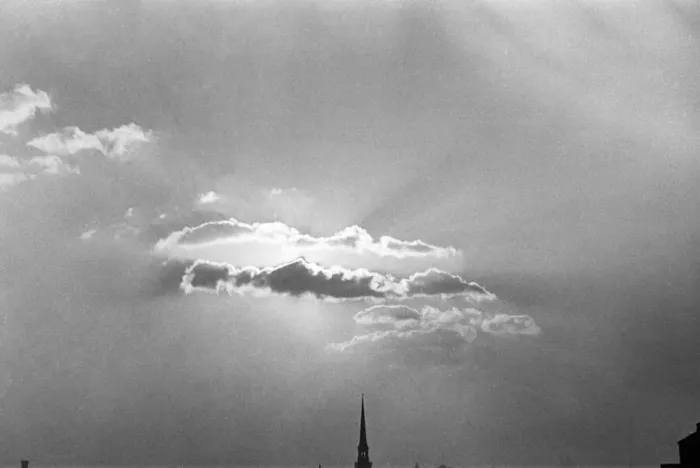 Framed Print : Sun set over the city of London following the most devastating raid on London which took Framed Print : Sun set over the city of London following the most devastating raid on London which took