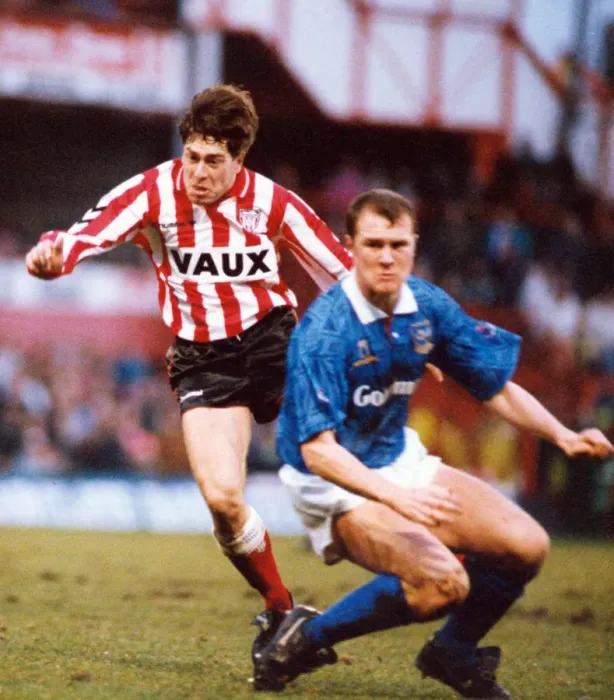 Framed Print : Sunderland 1-0 Portsmouth, league match at Roker Park, Saturday 21st December 1991 Framed Print : Sunderland 1-0 Portsmouth, league match at Roker Park, Saturday 21st December 1991