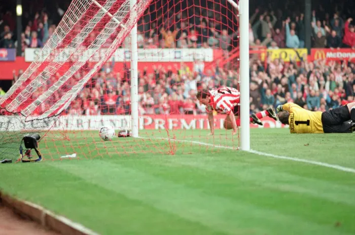Framed Print : Sunderland 3-0 Everton, Premier league match at Roker Park Framed Print : Sunderland 3-0 Everton, Premier league match at Roker Park