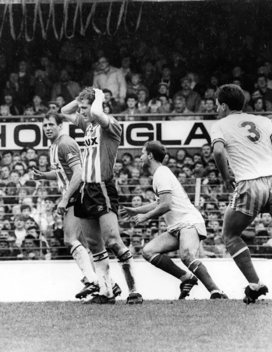 Framed Print : Sunderland Associated Football Club - Action from Sunderland v Gillingham 17 May 1987 Framed Print : Sunderland Associated Football Club - Action from Sunderland v Gillingham 17 May 1987