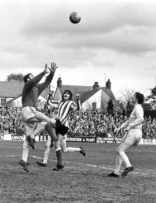 Framed Print : Sunderland Associated Football Club - Action from Sunderland v Oxford United 12 April Framed Print : Sunderland Associated Football Club - Action from Sunderland v Oxford United 12 April
