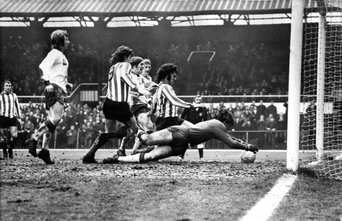 Framed Print : Sunderland Associated Football Club - Action from Sunderland v Portsmouth 5 March 1974