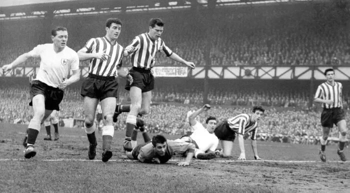 Framed Print : Sunderland Associated Football Club - F. A. Cup 1961, Sixth Round - Sunderland 1 v Framed Print : Sunderland Associated Football Club - F. A. Cup 1961, Sixth Round - Sunderland 1 v