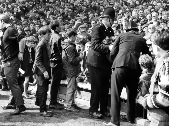 Framed Print : Sunderland Associated Football Club - Police help injured youngsters duing the dramatic