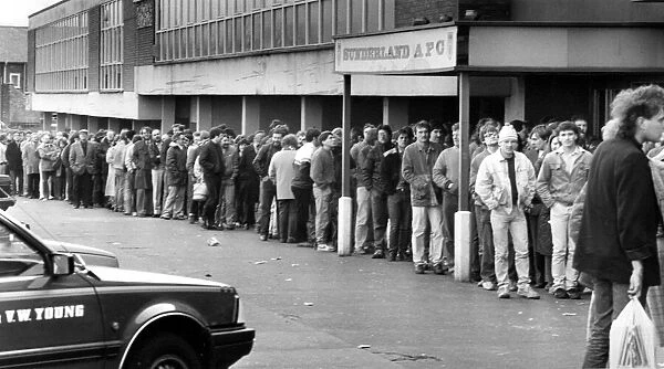 Sunderland Associated Football Club - Sunderland Fans queue for ticket 11 March 1985