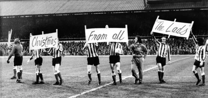 Framed Print : Sunderland Associated Football Club - The Sunderland players with a Christmas greeting Framed Print : Sunderland Associated Football Club - The Sunderland players with a Christmas greeting