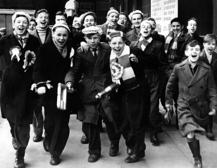 Framed Print : Sunderland Associated Football Club - Young Sunderland Fans after their team beat