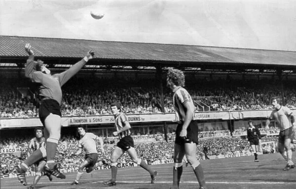 Sunderland v Arsenal league match at Roker Park August 1976