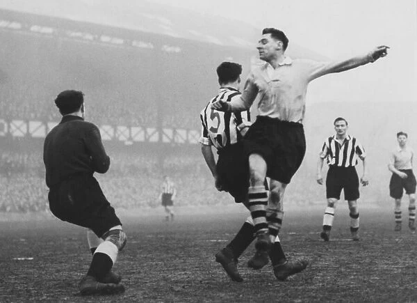 Sunderland v Southampton FA Cup match at Roker Park, 27th January 1951