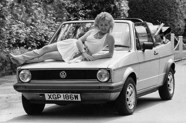 Super star Lulu and her car. July 1982 P035538