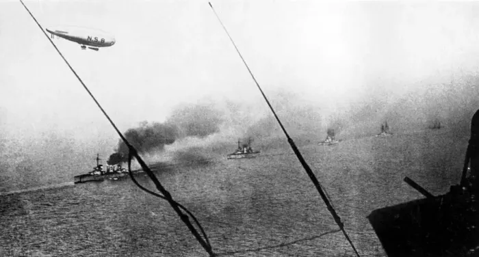 Framed Print : The surrender of the German High Sea Fleet as viewed by Mirror photographer Bernard Grant Framed Print : The surrender of the German High Sea Fleet as viewed by Mirror photographer Bernard Grant