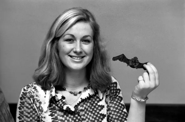 Framed Print : Susan King: Queen of Country Search. 18-year-old Susan King is the presenter of Framed Print : Susan King: Queen of Country Search. 18-year-old Susan King is the presenter of