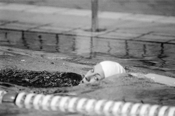 Framed Print : Swimmer Sharron Davies seen here training at the swimming pool before her heat in the 200 Framed Print : Swimmer Sharron Davies seen here training at the swimming pool before her heat in the 200