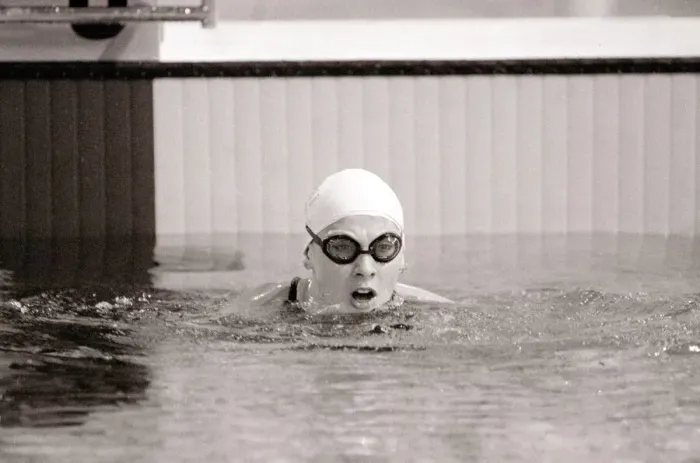 Framed Print : Swimmer Sharron Davies seen here training at the swimming pool in Moscow before her heat Framed Print : Swimmer Sharron Davies seen here training at the swimming pool in Moscow before her heat