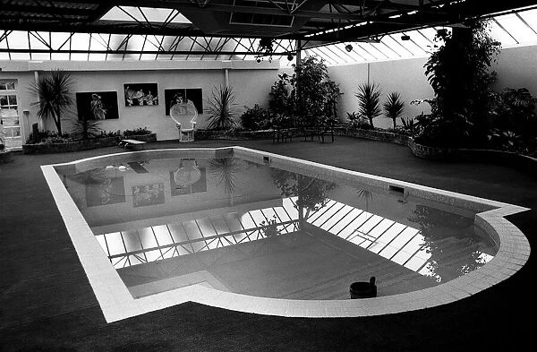 Swimming pool at home of Rod Stewart in Windsor 1975
