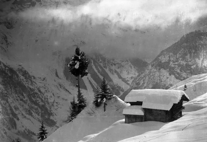 Framed Print : Switzerland, a snow scene above the Swiss village of Murren 1923
