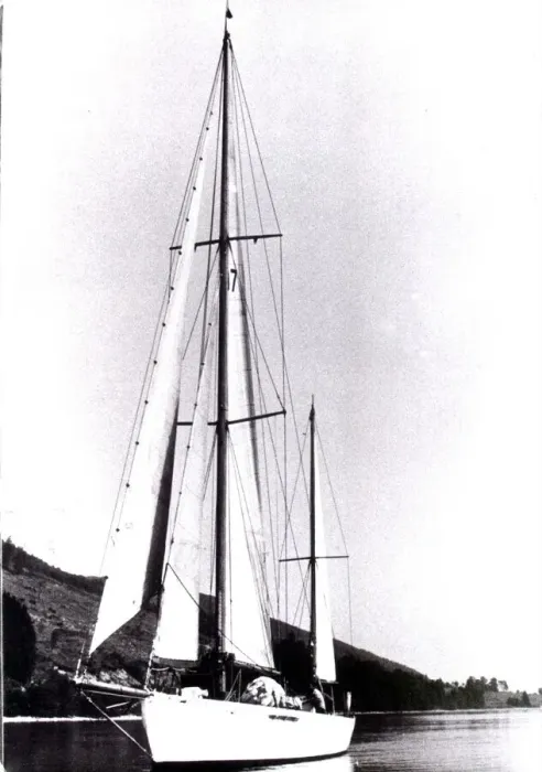 Framed Print : Tall Ships Race 1986. The 59-foot yawl, Saunterer