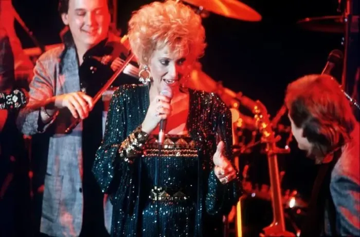 : Tammy Wynette May 1988 Country & Western singer songwriter : Tammy Wynette May 1988 Country & Western singer songwriter
